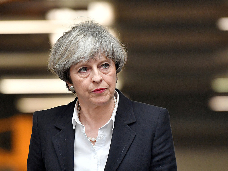 Премьер-министр Великобритании Тереза Мэй после неудачи, которую постигла консервативную партию на выборах в парламент, не собирается в отставку
