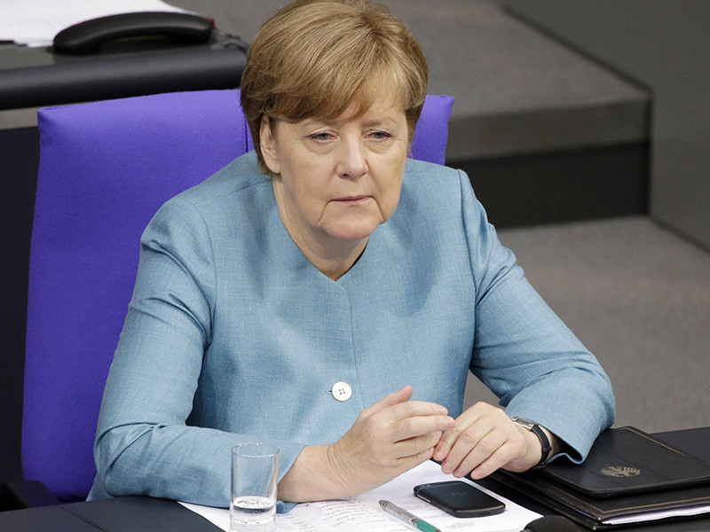 Президент США Дональд Трамп обсудил накануне по телефону с канцлером Германии Ангелой Меркель повестку предстоящего саммита G20 в Гамбурге, который в СМИ уже называют самым непростым в карьере главы ФРГ
