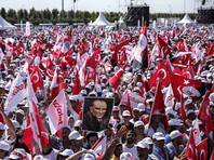 Турецкая оппозиция вывела на митинг в Стамбуле сотни тысяч человек