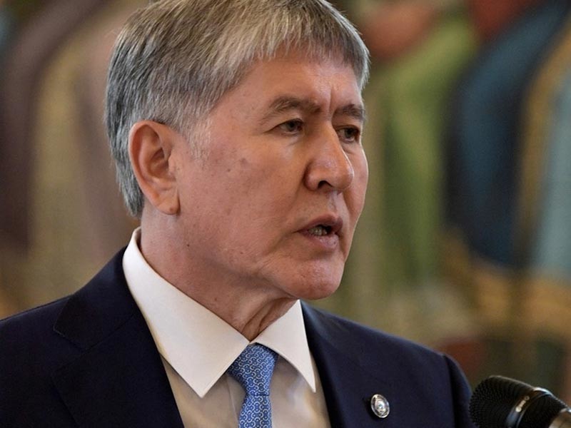 Президент Киргизии Алмазбек Атамбаев рассказал о поступавших в адрес страны угрозах ракетным ударом до вывода из республики американской авиабазы в 2014 году. Киргизский лидер не стал уточнять, кто именно угрожал. В том же выступлении глава государства упомянул Россию

