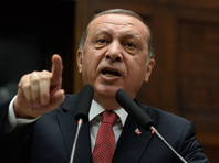 Ранее сам президент Турции Реджеп Эрдоган сообщил о достижении прогресса в переговорах с РФ о покупке С-400