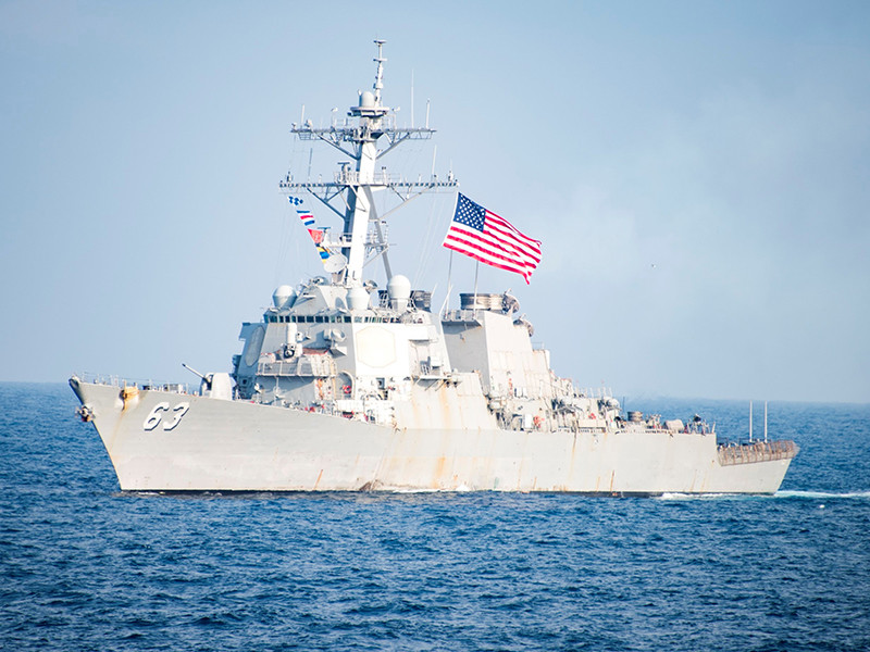 Китайские боевые корабли и истребители встретили американский эсминец USS Stethem, который вошел в акваторию спорных островов Сиша