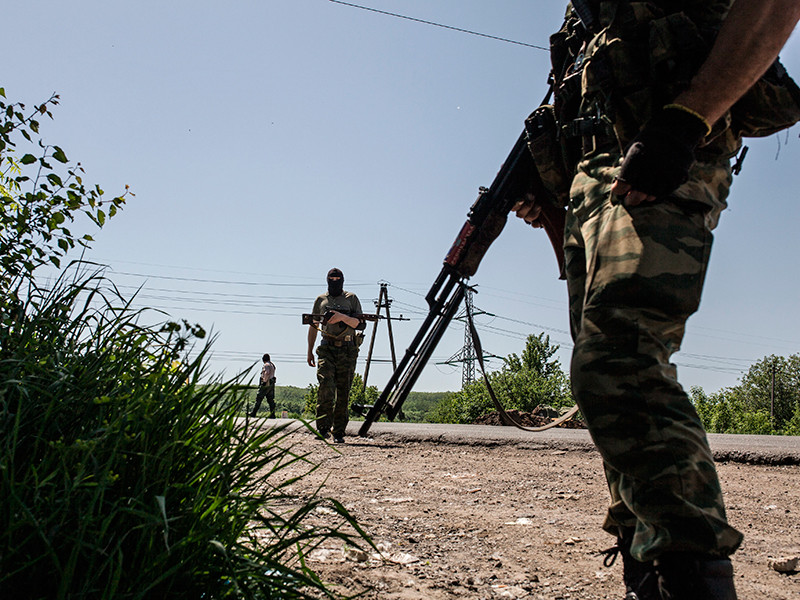 Разведка ДНР зафиксировала в прифронтовой зоне наемниц-снайперш из Польши
