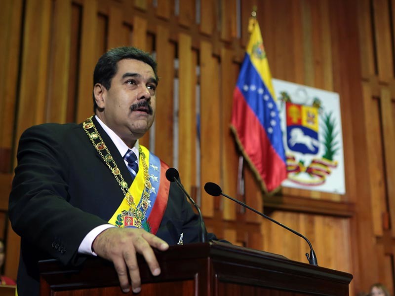 Президент Венесуэлы Николас Мадуро в пятницу сравнил себя с бывшим президентом Ирака Саддамом Хусейном, казненным после свержения режима при участии США

