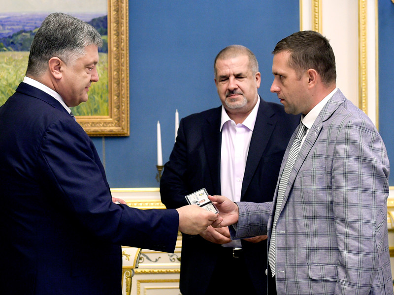 Порошенко назначил нового представителя президента Украины в Крыму