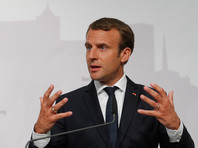 Президент Франции Эмманюэль Макрон заплатил 26 тысяч евро за услуги визажиста Наташи