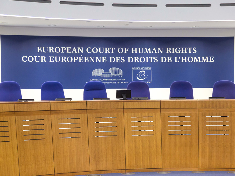 Европейский суд по правам человека в Страсбурге в срочном порядке наложил запрет на любое перемещение журналиста "Новой газеты" Худоберди Нурматова (Али Феруза) до вынесения решения по его жалобе в этом суде