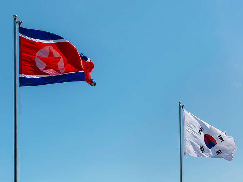 Главы МИД КНДР и Южной Кореи встретились в Маниле: Пхеньян обвинил Сеул в "неискренности"