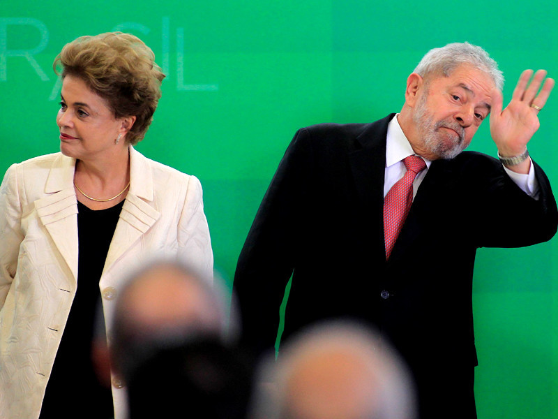Дилма Руссефф и Луис Инасиу Лула да Силва - бывшие президенты Бразилии, ныне обвиняемые в организации коррупционных схем