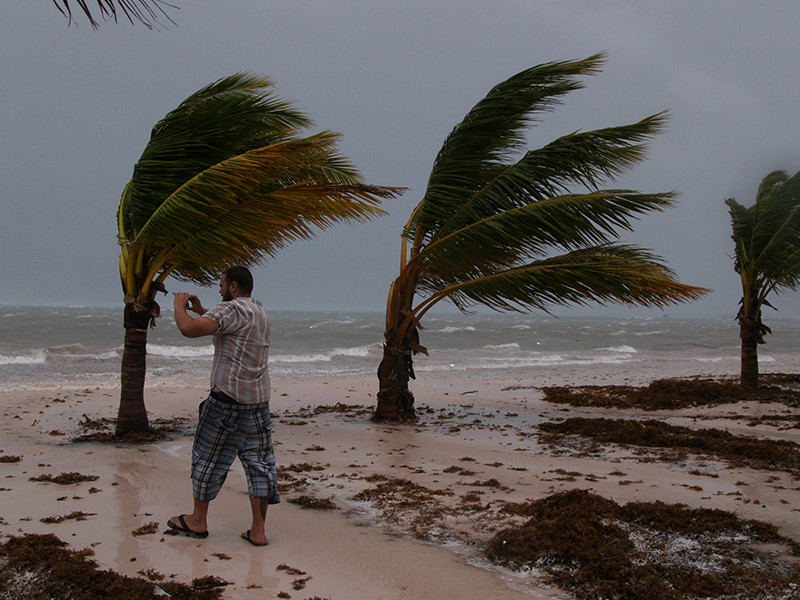 "Мария" затронула лишь восточное и северное побережье Доминиканы, вызвав сильные ливни со штормовым ветром
