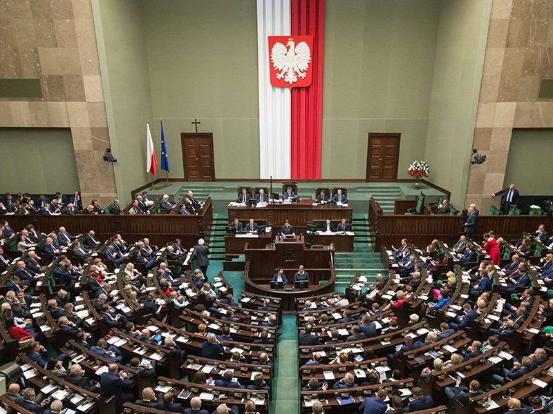 Польша хочет добиваться военных репараций от России. Об этом объявили представители правящей партии "Право и справедливость" (PiS)

