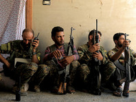 "Демократические силы Сирии" (Syrian Democratic Forces, ), которым Пентагон в июне начал поставлять вооружение и боеприпасы, при поддержке США добились успеха в боях с боевиками
