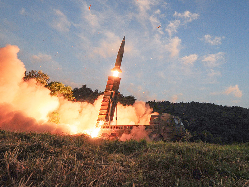 В Южной Корее задумались о новой баллистической ракете c 2-тонными боеголовками для ликвидации угроз из КНДР