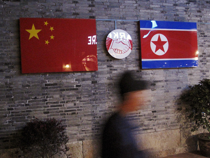 Власти Китая объявили о закрытии всех северокорейских компаний на территории Китая в рамках соблюдения санкций ООН по отношению к Пхеньяну из-за продолжающихся ядерных испытаний КНДР