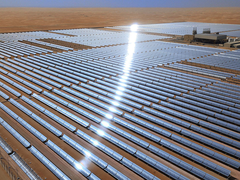 В Дубае запущен проект крупнейшей в мире электростанции с солнечным коллектором