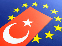 Евросоюз может сократить финансирование вступления в объединение Турции, переговоры с которой "почти мертвы"
