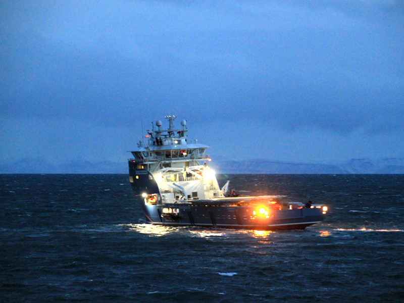Российские спасатели-водолазы, прибывшие ночью в Норвегию, отправились на место возможного обнаружения российского вертолета Ми-8