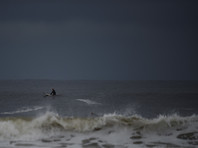 Атлантический ураган "Офелия" в понедельник ударит по Ирландии