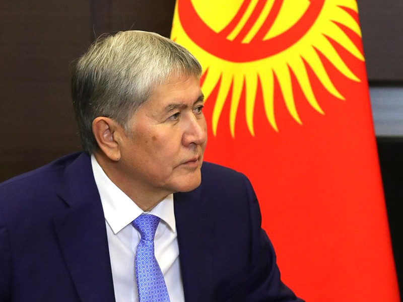Уходящий с поста президент Киргизии Алмазбек Атамбаев заявил, что не собирается занимать государственных должностей после окончания срока своих полномочий и останется в стране, так как не боится никакого суда