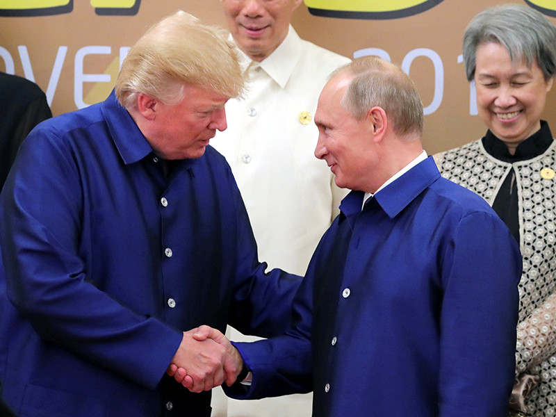 Дональд Трамп и Владимир Путин, 10 ноября 2017 года