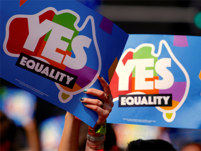 Австралийцы поддержали легализацию однополых браков