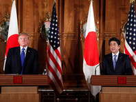 Кроме того, американский лидер встретился с премьер-министром Японии Синдзо Абэ