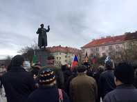 Вандалы осквернили памятник маршалу Коневу в Праге