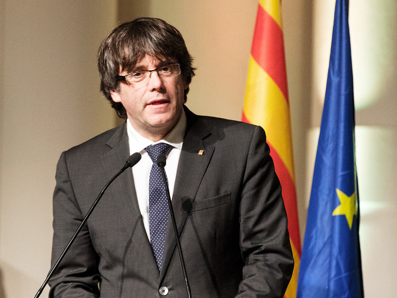 Власти Испании пообещали Пучдемону выбор между одиночкой и общей камерой на случай экстрадиции