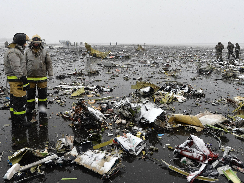 Самолет Boeing 737-800, летевший из Дубая, потерпел катастрофу рано утром 19 марта при попытке сесть в аэропорту Ростова-на-Дону в сложных метеоусловиях