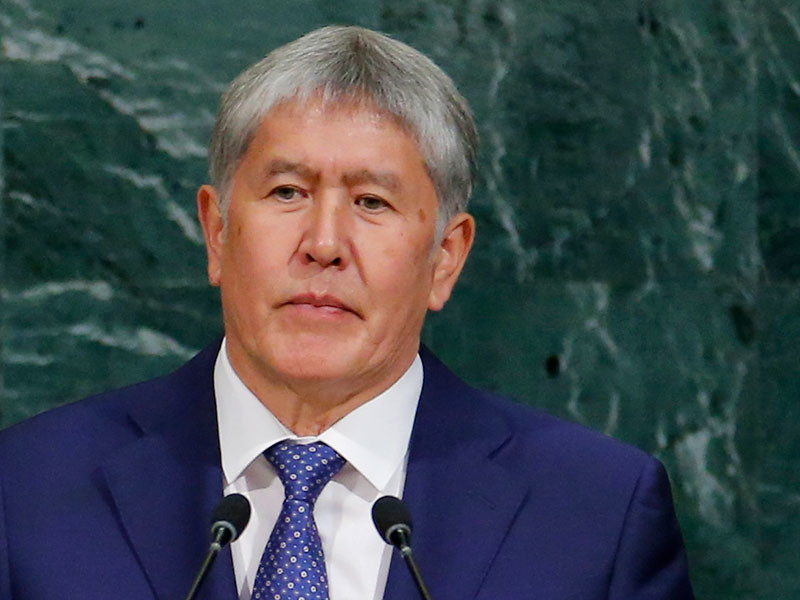 Президент Киргизии Алмазбек Атамбаев подписал закон о денонсации (прекращении действия) шести протоколов и соглашений, заключенных ранее с Казахстаном