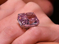 На аукционе в Женеве не удалось продать крупнейший в мире розовый бриллиант