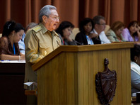 Рауль Кастро во время выступления в парламенте Кубы
