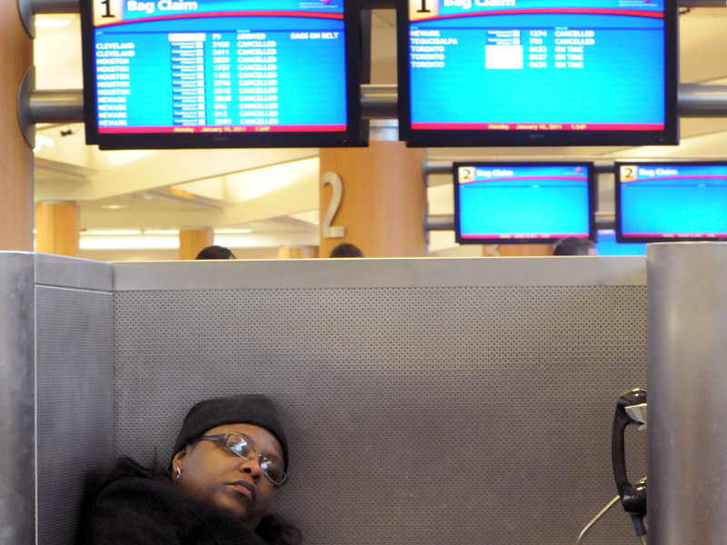 В аэропорту Атланты из-за отключения электроэнергии отменили более тысячи рейсов