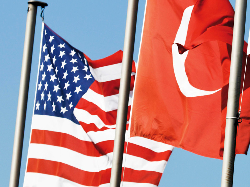 США и Турция сняли взаимные ограничения по выдаче виз, но претензии остались