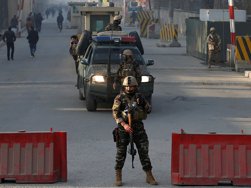 Боевики "Исламского государства"* взяли на себя ответственность за действия террориста-смертника, который утром 25 декабря привел в действие взрывное устройство у входа в здание Национального директората безопасности (афганской разведывательной спецслужбы) в Кабуле