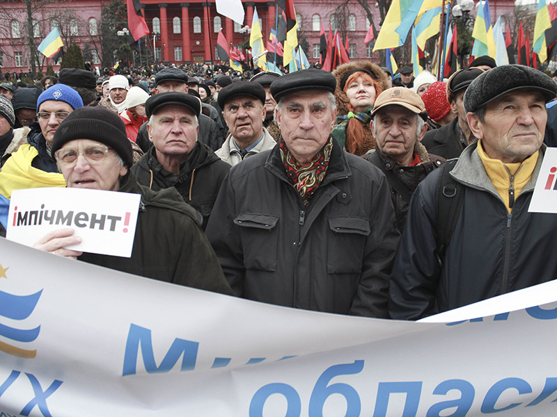Саакашвили в Киеве проводит очередной марш за импичмент Порошенко