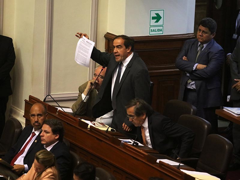 Оппозиционные депутаты в парламенте Перу представили законопроект об импичменте действующего главы государства Педро Пабло Кучински
