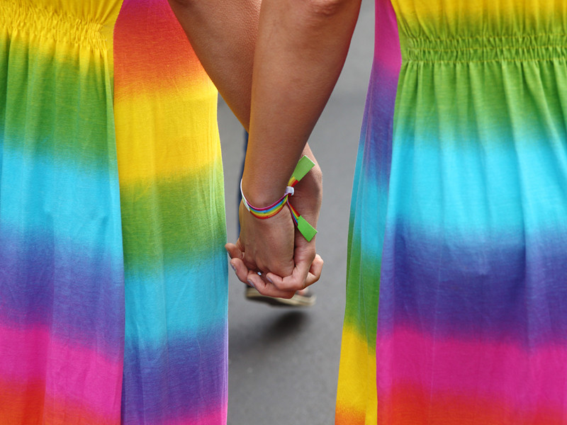 В Австрии, начиная с 2019 года, разрешены однополые браки, Конституционный суд страны во вторник, 5 декабря, постановил считать существующий закон, запрещающий их регистрацию, дискриминационным