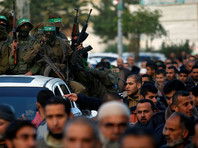 Палестинская террористическая организация "Хамас" объявила пятницу, 8 декабря, "днем гнева" в ответ на решение Трампа. Организация призвала арабскую молодежь и активистов всех палестинских фракций к новому этапу восстания, целью которого объявлено "освобождение Иерусалима"
