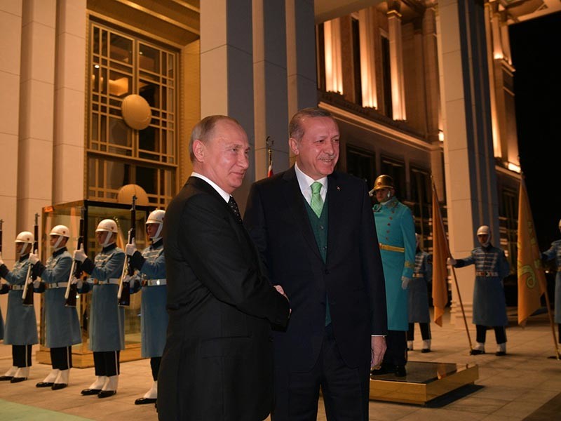 Путин после визита в Сирию и Египет прибыл в Турцию для переговоров с Эрдоганом

