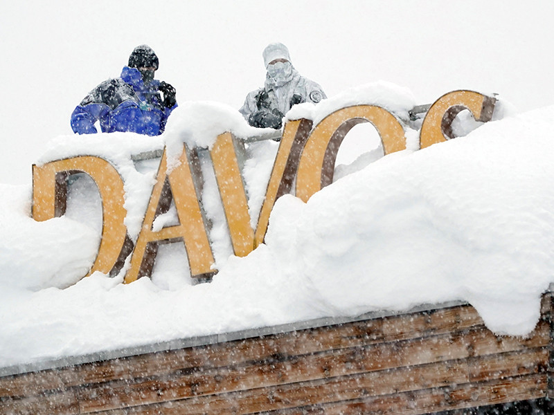На Давос обрушился снегопад