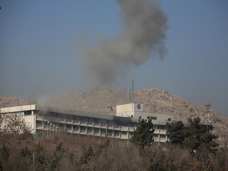 Жертвами нападения террористов на гостиницу Intercontinental в Кабуле стали 18 человек, в том числе девять граждан Украины