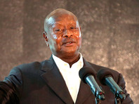 73-летний президент Уганды изменил конституцию, отменив возрастное ограничение на участие в выборах