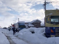 В Японии из-за сильных снегопадов погибли семь человек