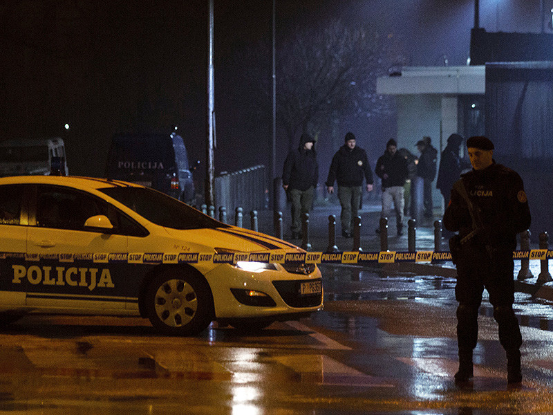 Неизвестный мужчина бросил взрывное устройство в здание посольства США в столице Черногории Подгорице, а затем подорвал себя