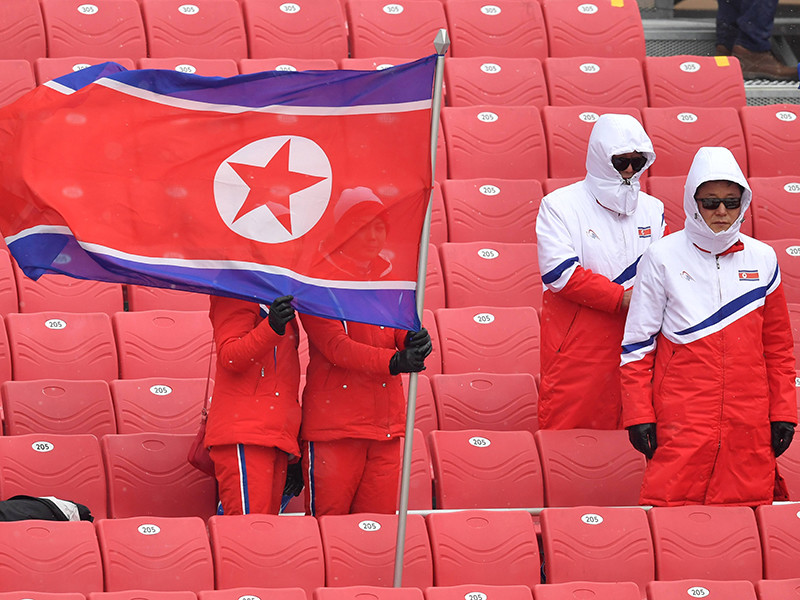 Сеул оплатит расходы по участию КНДР в Олимпиаде в размере 2,86 млрд вон (2,64 млн долларов США). Как объявило Министерство объединения страны, средства выделят из бюджета Комиссии по сотрудничеству с Севером