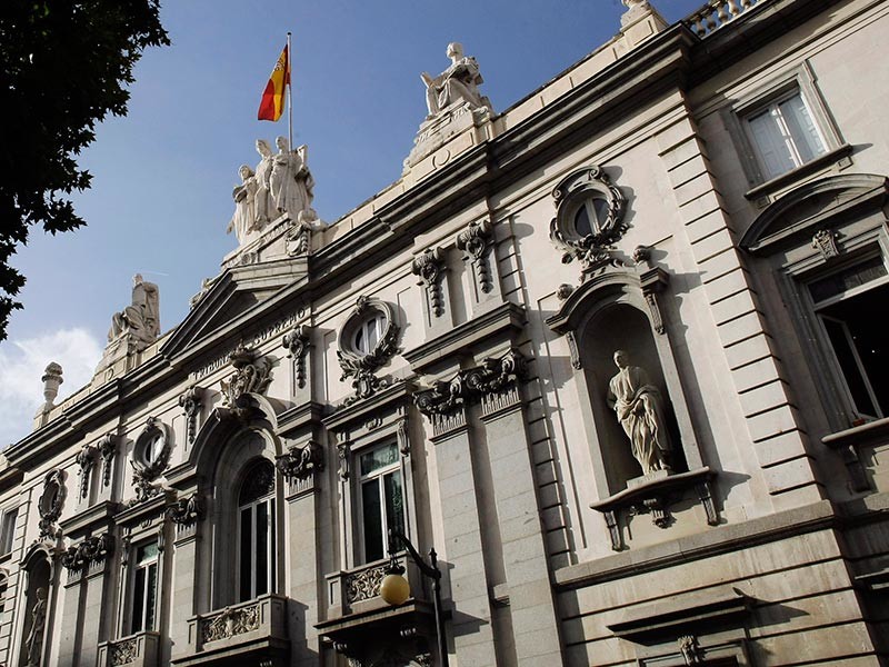 Национальная судебная коллегия Испании приступила к рассмотрению громкого дела "русской мафии", расследование которого продолжалось девять с половиной лет. На скамье подсудимых 18 человек, большинство из которых - граждане РФ


