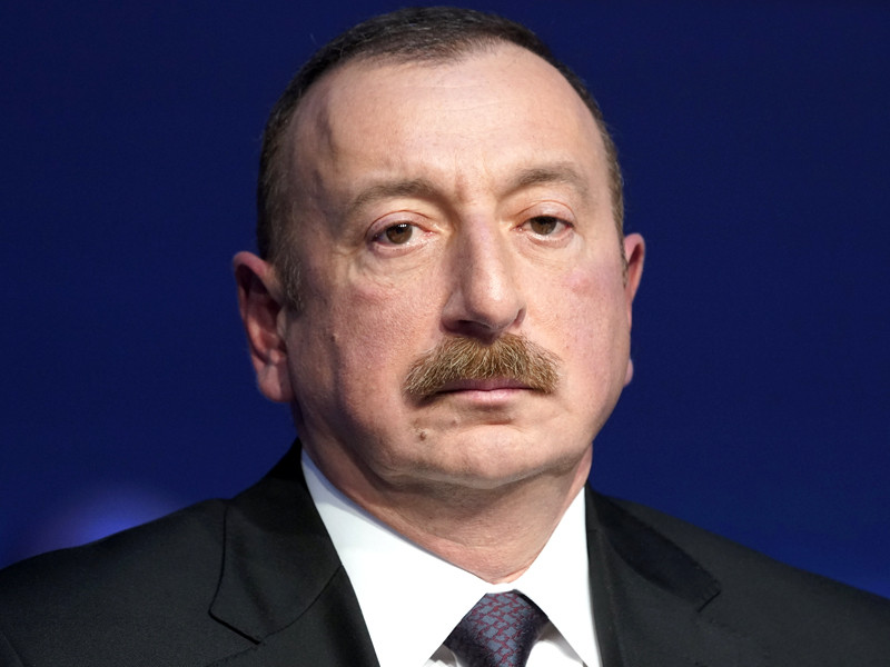 Президент Азербайджана Ильхам Алиев будет выдвинут на новый срок по время очередных выборов в стране, которые пройдут осенью 2018 года. Он станет кандидатом от правящей партии "Ени Азербайджан" (Новый Азербайджан, ПЕА)