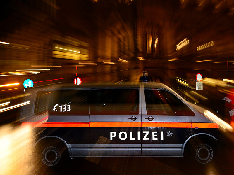 В австрийской столице Вене вечером в среду, 7 марта, неизвестный напал на прохожих с ножом