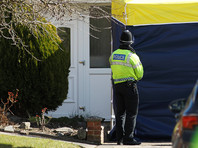 В настоящее время британские правоохранительные органы в усиленном режиме проводят следственные действия в доме Скрипаля и вокруг него